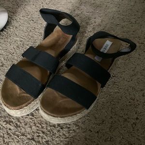Black Steve Madden Kimmie Sandals